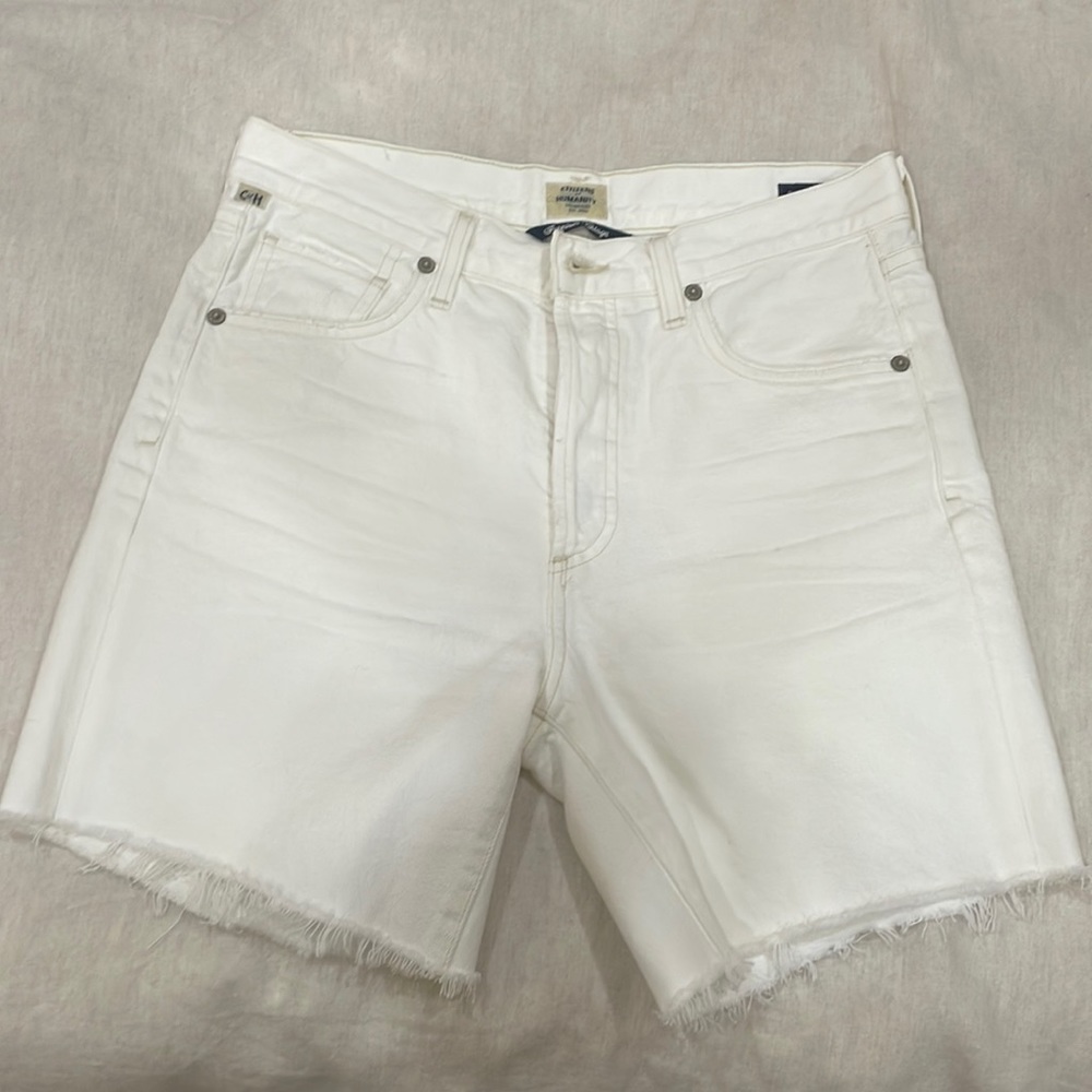 Citizens of Humanity high waisted white jean shorts size 24 but fits like a 26